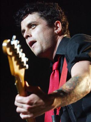 wembley_july02_7_300.jpg